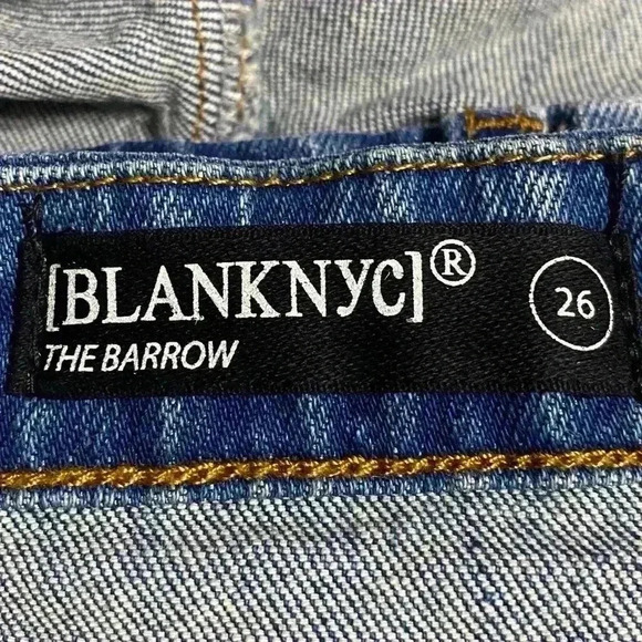 BLANKNYC The Barrow Vintage High Rise Denim Short Women’s 26 Blue Distressed NWT - Picture 6 of 8